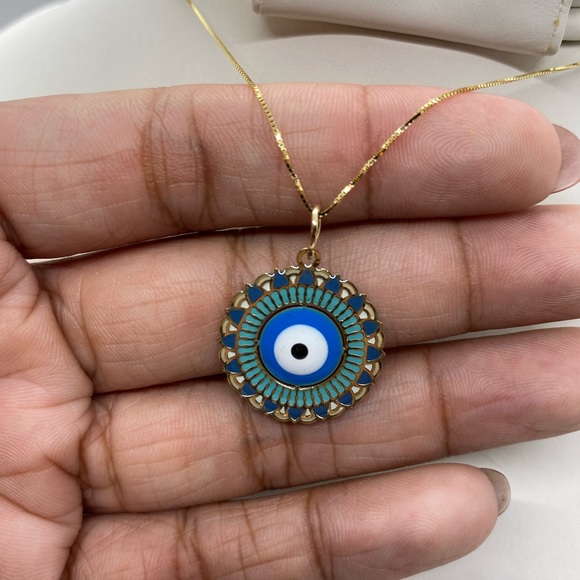 10K Gold Evil Eye Box Chain Necklace - Picture 8 of 11